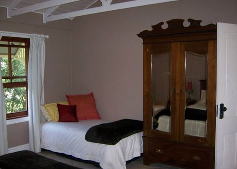 Hillcrest Cottage - Brisbane Tourism 5