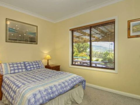 Lavender Views - Brisbane Tourism 2