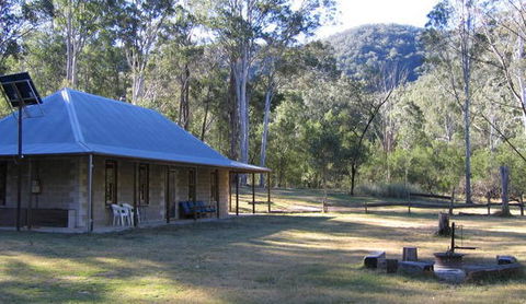 Bakers Flat Cottages - Brisbane 4u 5