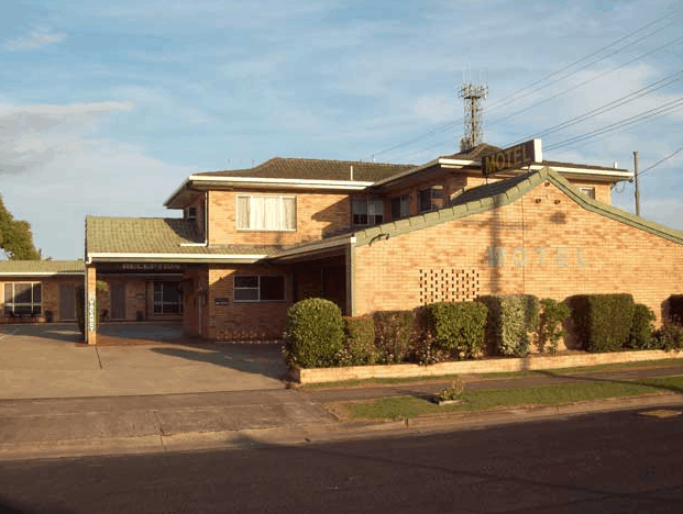 Squatters Homestead Motel - Brisbane Tourism 1