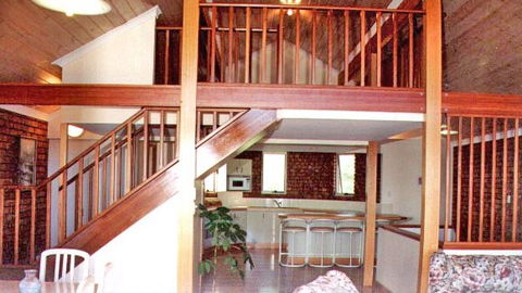 Angourie Bay Villas - Brisbane 4u 4