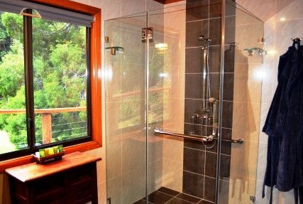 A Waterfall Hideout-Rainforest Cabin For Couples - Tourism Brisbane 0