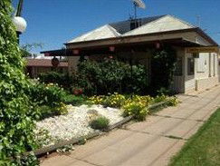 Silver Spade Motel - Tourism Brisbane 0