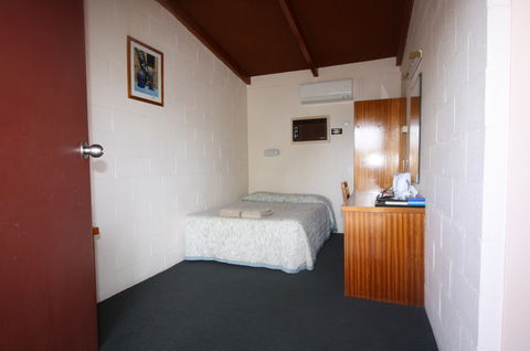 Copper City Motel - Tourism Brisbane 1