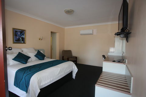 Copper City Motel - Tourism Brisbane 3