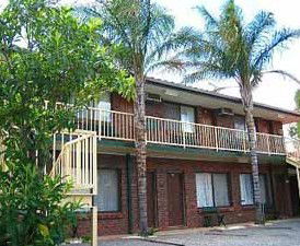 Wentworth Club Motel - Tourism Brisbane 0