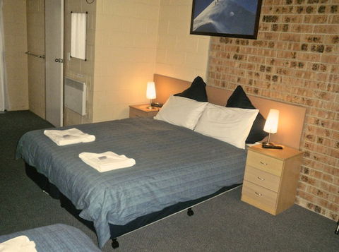 Aalberg Chalet Jindabyne - Brisbane 4u 2