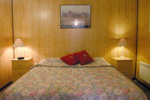 Carinya Alpine Village - Tourism Brisbane 4