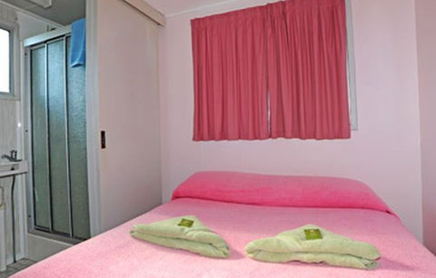 Aukaka Caravan Park - Brisbane 4u 1