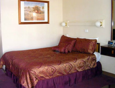 Albury Commodore Motor Inn - Brisbane 4u 5