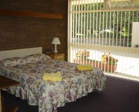 Lovells Motel - Tourism Brisbane 0