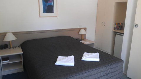 Artesian Spa Motel - Tourism Brisbane 4
