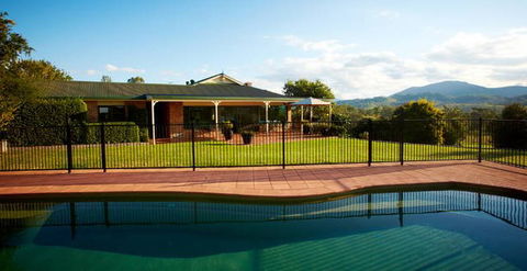 Barrington River House - Brisbane 4u 4