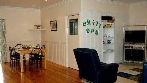 Carrs Hunter Valley Macadamia Farm Guest House - Brisbane 4u 0