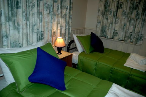 Carrs Hunter Valley Macadamia Farm Guest House - Brisbane 4u 2