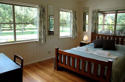 Carrs Hunter Valley Macadamia Farm Guest House - Brisbane 4u 5