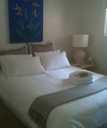 Absolute Beachfront Manly Bed And Breakfast - Brisbane 4u 0