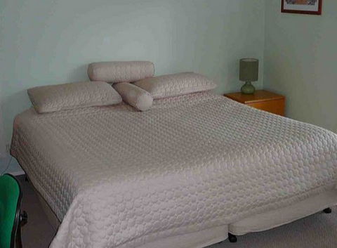 A Beach House Near Manly Two - Tourism Brisbane 3
