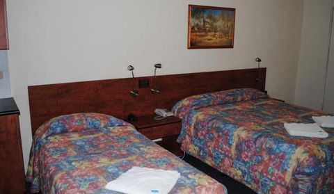 Amber Court Coonabarabran - Brisbane 4u 4