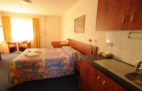 Amber Court Coonabarabran - Brisbane 4u 5