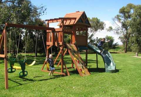 Blizzardfield Country Retreat - Brisbane 4u 1