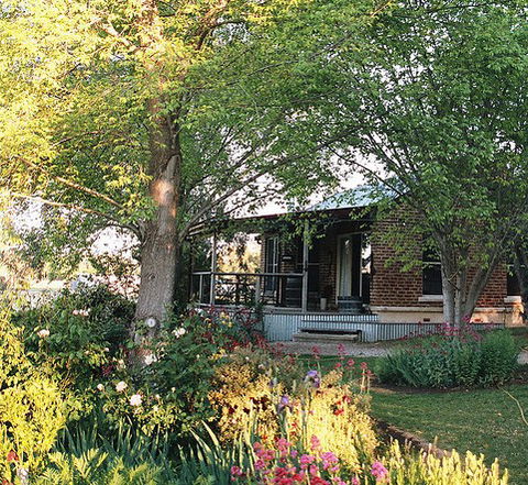 Amazing Country Escapes - Evanslea By The River - Tourism Brisbane 0