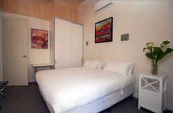 A Colourcity Apartments - Brisbane 4u 3
