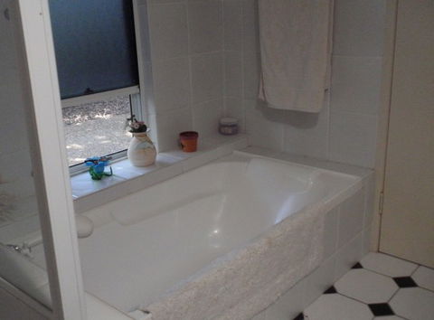 Beachfront Zilzie Holiday Home And Cottage - Tourism Brisbane 2