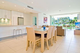 Akama Resort - Brisbane 4u 2