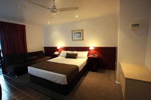 Xenia Central Studio Accommodation - Tourism Brisbane 1