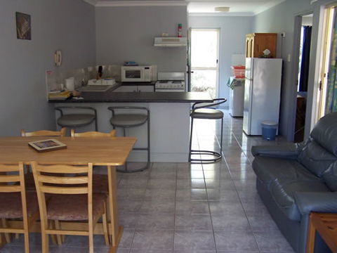 Palm Valley Motel And Self Contained Holiday Units - Tourism Brisbane 2