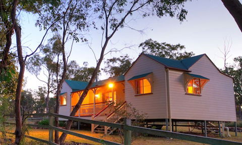 Accommodation Creek Cottages - Brisbane 4u 5