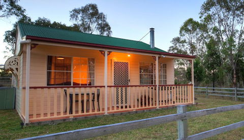 Accommodation Creek Cottages - Brisbane 4u 7