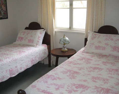 Hope Cottage Country Retreat At Assmanshausen Winery - Tourism Brisbane 0