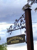 Hope Cottage Country Retreat At Assmanshausen Winery - Tourism Brisbane 3