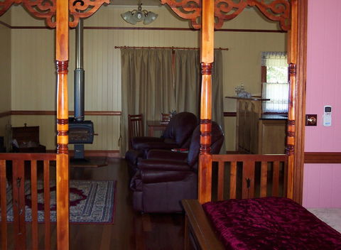 R On The Downs Rural Retreat - Brisbane Tourism 3