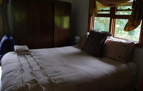 Crebra Farmhouse - Tourism Brisbane 3