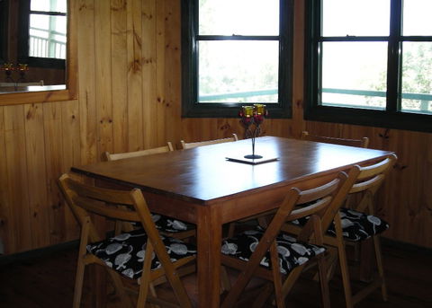 Lamb Island Holiday Cottage - Tourism Brisbane 4
