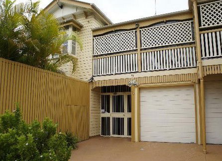 Cream Gables Bed And Breakfast - Tourism Brisbane 3