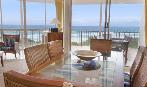Whalewatch Ocean Beach Resort - Tourism Brisbane 4