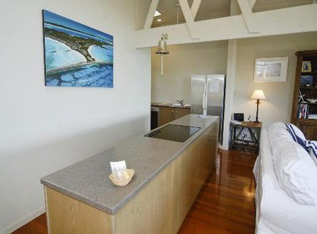 Claytons On Cylinder Beach Front Apartments - Tourism Brisbane 3