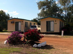Blackall Caravan Park - Brisbane 4u 1