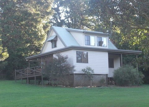 Cosy Cottage - Holiday Home - Tourism Brisbane 6