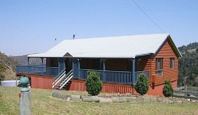 Hoveys Haus - Holiday Home - Tourism Brisbane 5