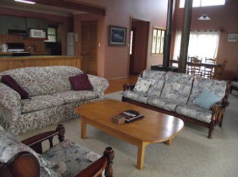 Taronga - Holiday Home - Tourism Brisbane 3