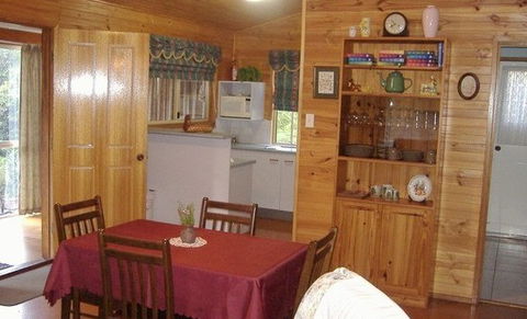 Warrina - Holiday Home - Tourism Brisbane 0