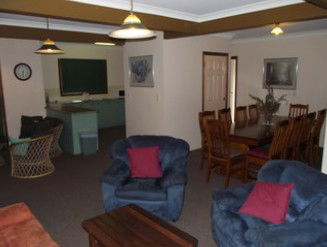 Eagles Rest - Holiday Home - Tourism Brisbane 5