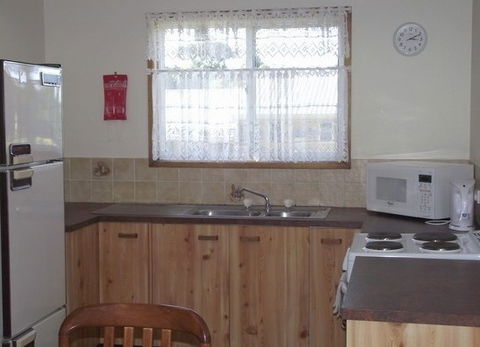 Rosella Retreat - Holiday Home - Tourism Brisbane 2