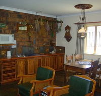 Colonial Cottage - Holiday Home - Tourism Brisbane