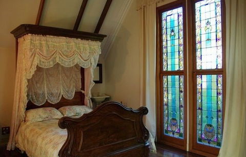 Colonial Cottage - Holiday Home - Tourism Brisbane 2